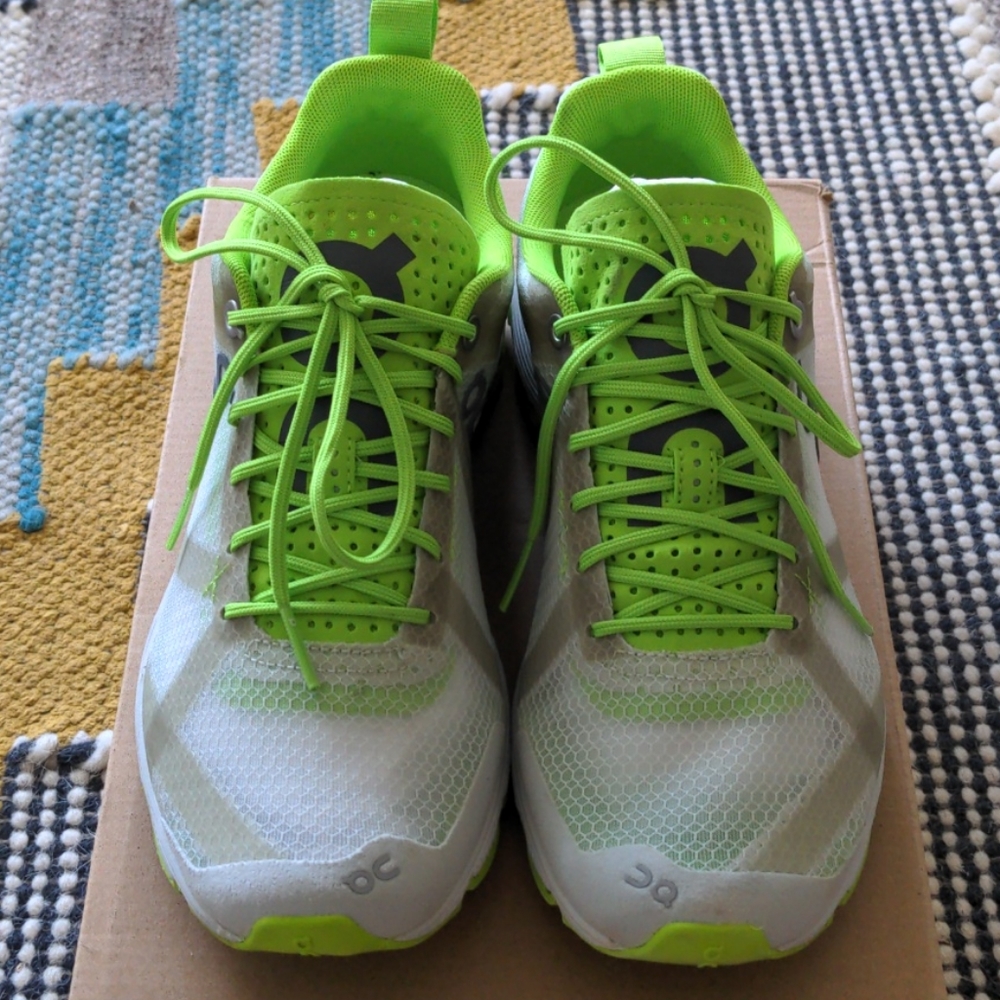 ON CLOUDRACER Sneaker Women size 6.5